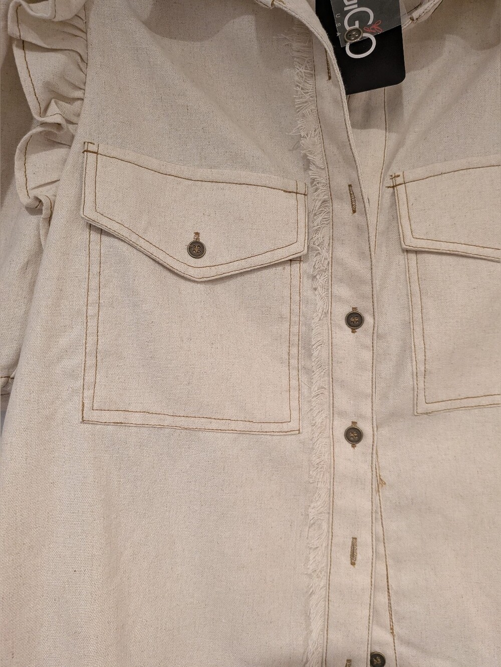 Gigio Cream Button-Front Ruffle Sleeve Utility Top - Picture 3 of 6